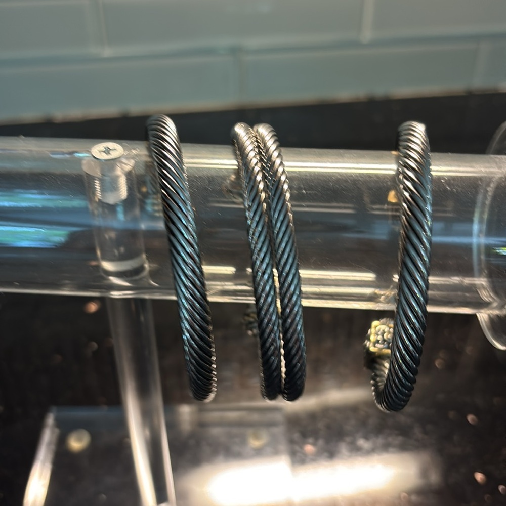 Bangle bracelets - Picture 2 of 5